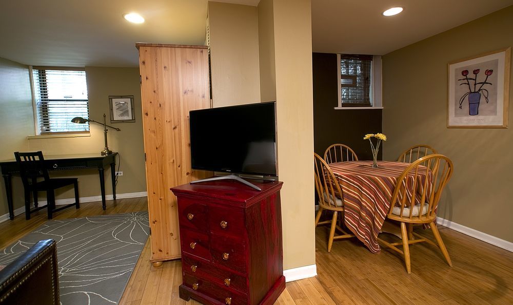 Wicker Park Inn Chicago Bagian luar foto
